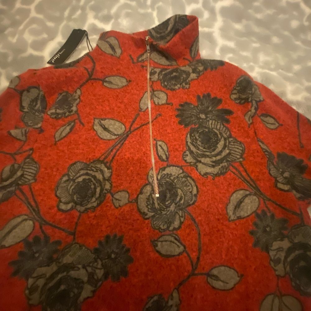 New cutout neck long sweater by Young at Heart size med. Great with leggings - Picture 5 of 5